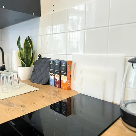 I Design In Heart Of Berlin-friedrichshain * ברלין