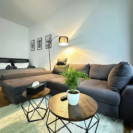 Apartment I Design In Heart Of Berlin-friedrichshain *