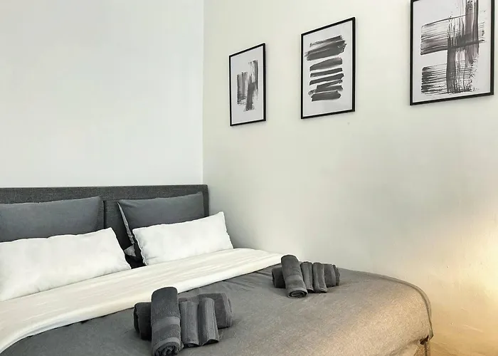 I Design In Heart Of Berlin-friedrichshain *