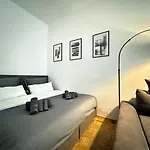 I Design In Heart Of Berlin-friedrichshain Lägenhet