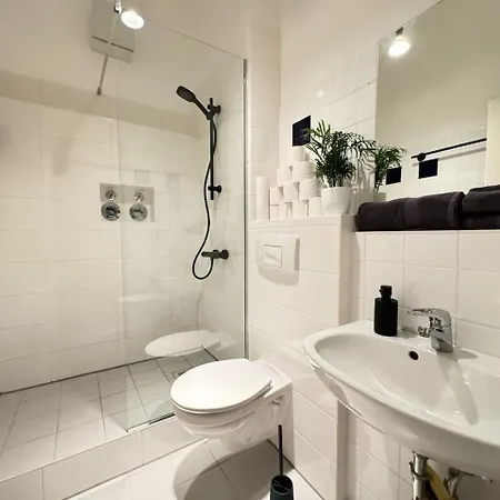 I Design In Heart Of Berlin-friedrichshain * برلين